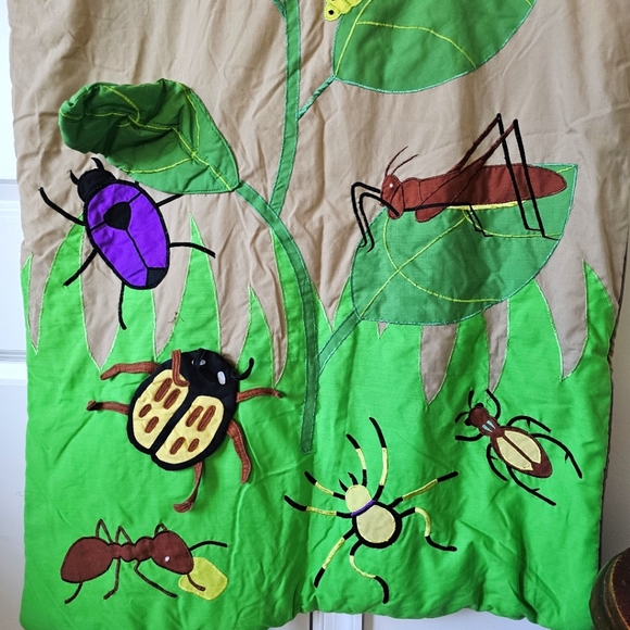 VTG Lillian Vernon Lightweight Indoor Sleeping Bag Children's Cute Bugs Bedding - Picture 9 of 16